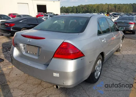 2006 Honda Accord 2.4 Lx from USA, damaged, VIN 3HGCM564X6G710232
